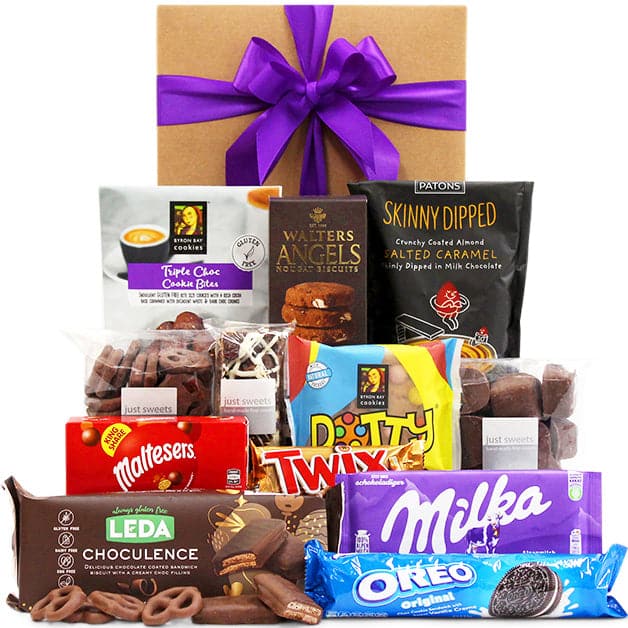 Basket full of Hersheys and Snickers with Heart shape Chocolate Box @ Best  Price | Giftacrossindia