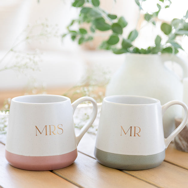 Mr & Mrs Wedding Mug Set